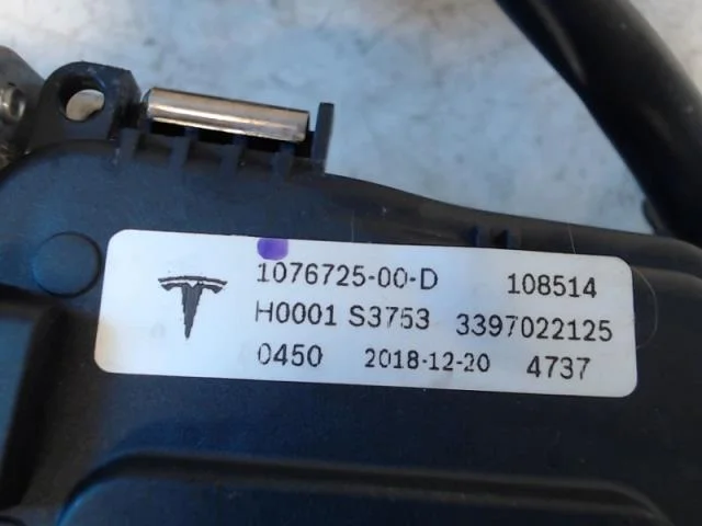 Tesla MODEL 3 2017--> Ablaktörlő motor, szélvédő nézet 2