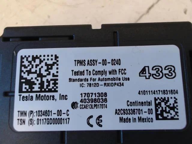 Tesla MODEL X 2016- TPMS érzékelő / keréknyomás-ellenőrző nézet 2