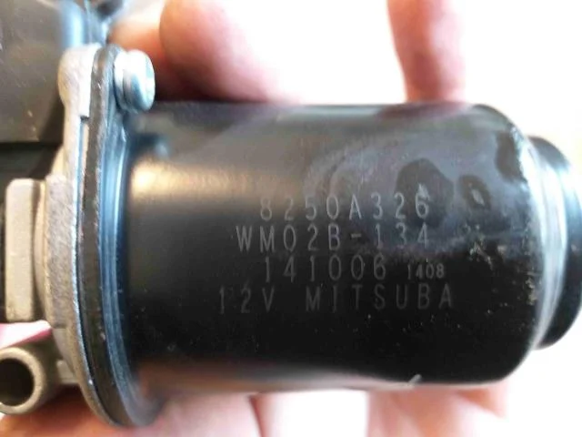Mitsubishi I-MIEV Ablaktörlő motor, szélvédő nézet 2