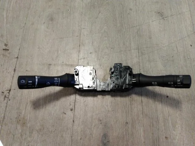 Nissan LEAF 2017-24 Kormánykapcsolók