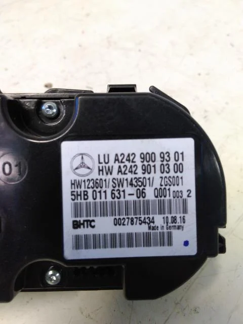 Mercedes B 180-200 W246/W242 2012-19 Fűtéskezelő egység nézet 3