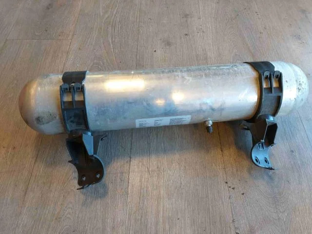 Tesla MODEL S 2013- Rezervor de presiune pentru suspensie pneumatică