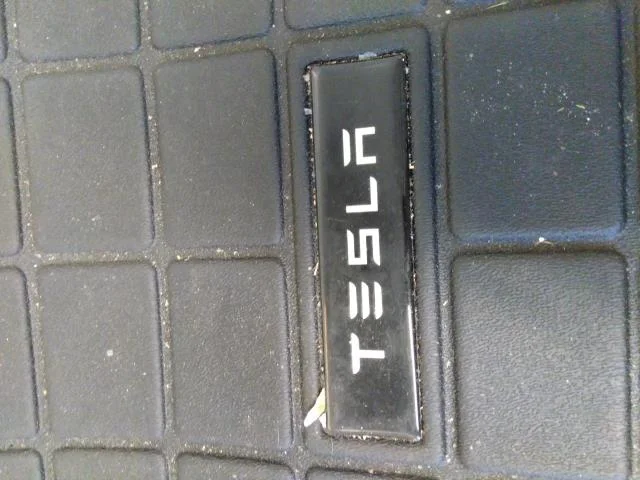 Tesla MODEL S 2013- Cargo area protective mat / lining view 2