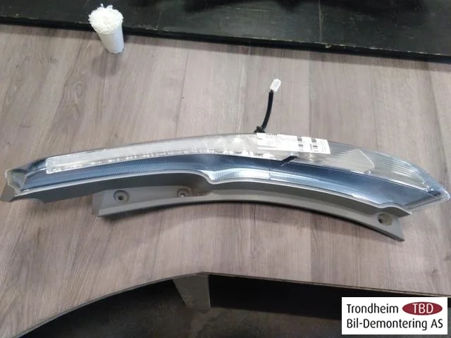 Nissan LEAF 2011-17 Right tail light