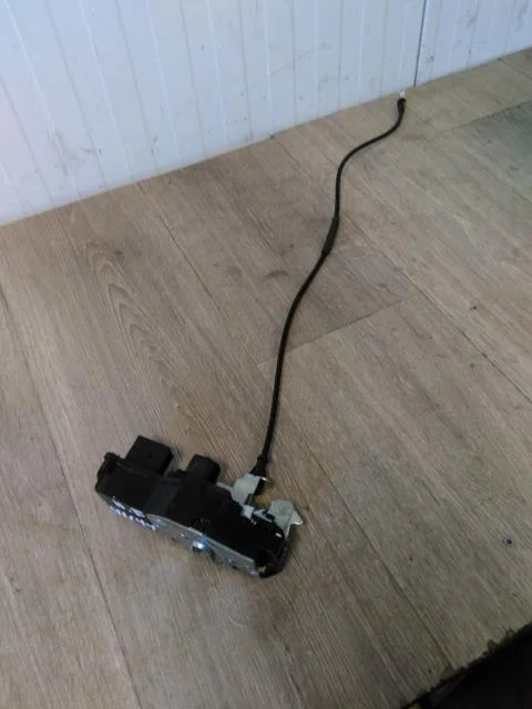 Tesla MODEL S 2013- Carcasă încuietoare ușă