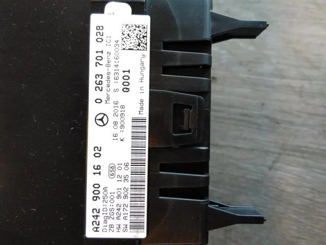 Mercedes B 180-200 W246/W242 2012-19 Instrument cluster assembly view 3
