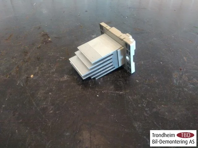 Tesla MODEL S 2013- Fűtésventilátor előtét ellenállás