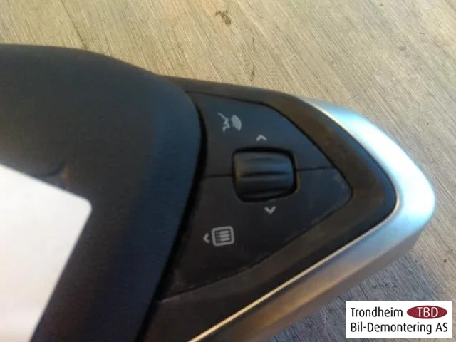 Tesla MODEL S 2013- Légzsák, kormánypárna nézet 3