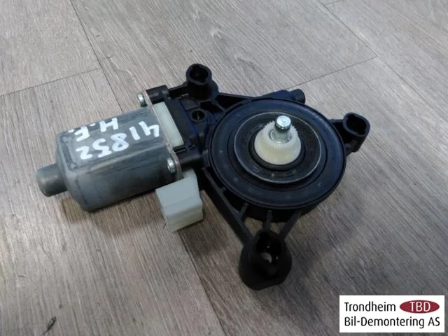 Volkswagen GOLF, E-GOLF VII 2013-20 Ablakemelő motor