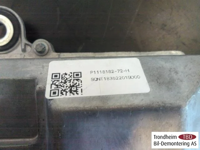Tesla MODEL 3 2017--> Vezérlőegység, egyéb nézet 4