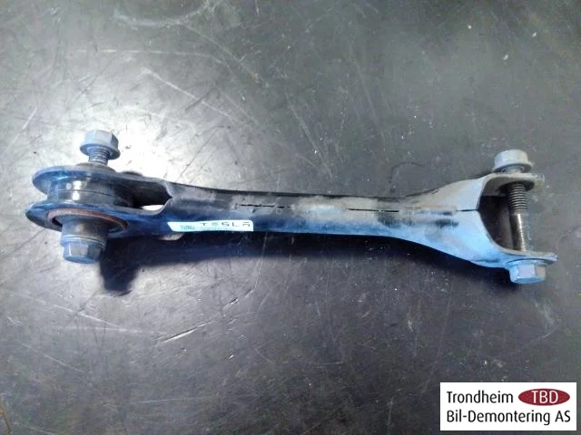 Tesla MODEL 3 2017--> Control arm, rear right view 2