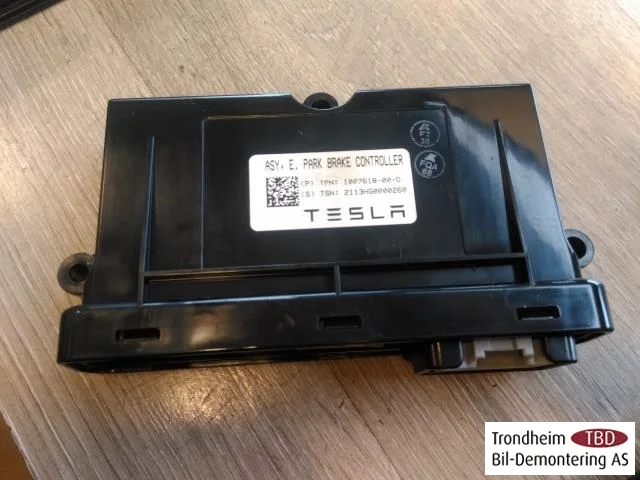 Tesla MODEL S 2013- Vezérlőegység, elektromos kézifék (EPB)