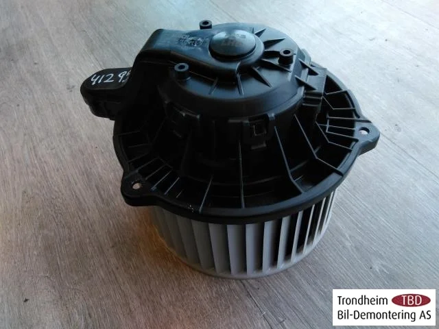 Tesla MODEL S 2013- Heater blower motor