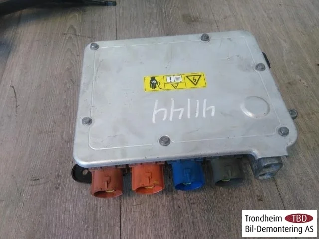 Tesla MODEL S 2013- Elektromos, egyéb