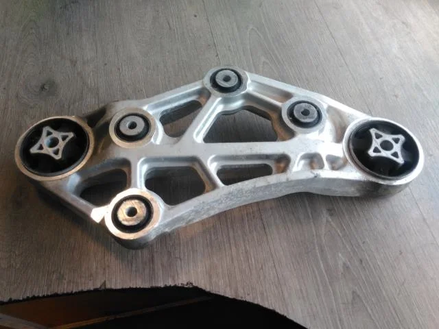 Tesla MODEL X 2016- Suport motor, oțel / aluminiu