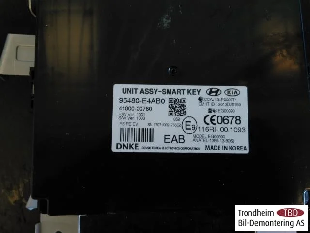 Kia SOUL 2009- Vezérlőegység, kulcs nélküli rendszer nézet 2