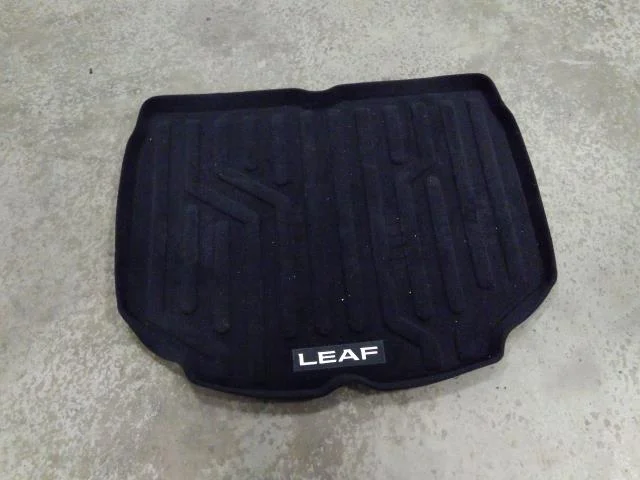 Nissan LEAF 2017-24 Cargo area protective mat / lining