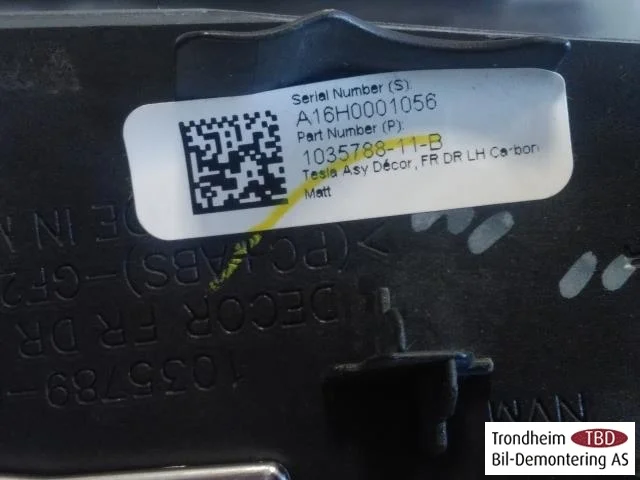 Tesla MODEL X 2016- Trim molding, other view 3
