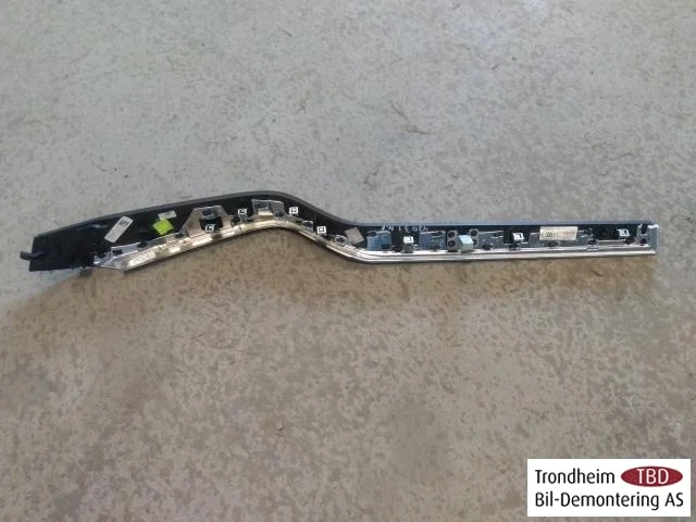 Tesla MODEL X 2016- Trim molding, other view 2