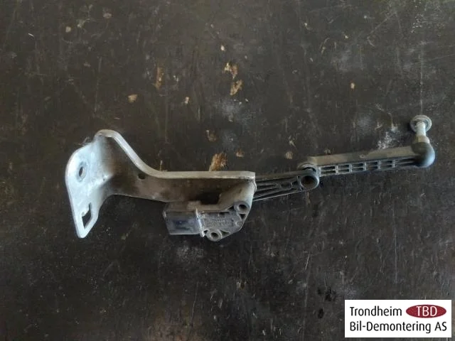 Tesla MODEL X 2016- Senzor reglaj nivel / suspensie pneumatică