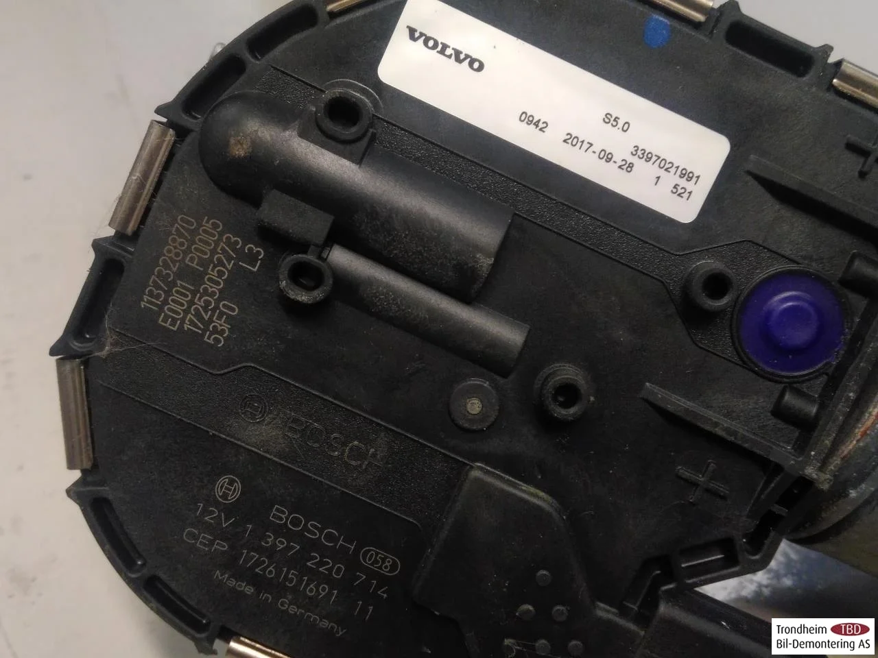 Volvo XC90/RECHARGE 2016-> Ablaktörlő motor, szélvédő nézet 3
