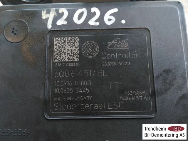 Volkswagen PASSAT 2015-19 ABS hidraulika egység (tömb) nézet 3