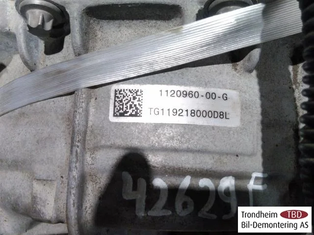 Tesla MODEL 3 2017--> Elektromos motor, első nézet 2