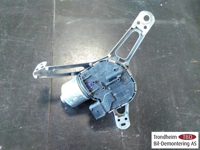 BMW I3 I01 2013-22 Ablaktörlő motor, szélvédő nézet 2