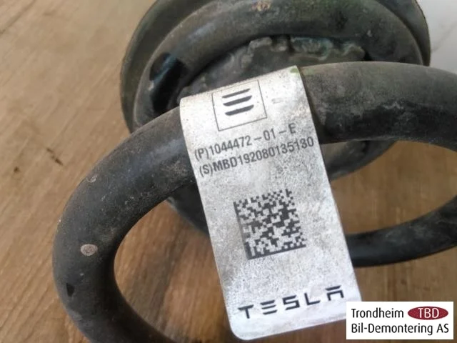 Tesla MODEL 3 2017--> Arc, spate vedere 2