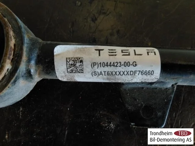 Tesla MODEL 3 2017--> Braț suspensie, dreapta spate vedere 2