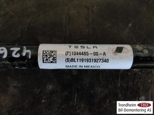 Tesla MODEL 3 2017--> Bară stabilizatoare, spate vedere 2