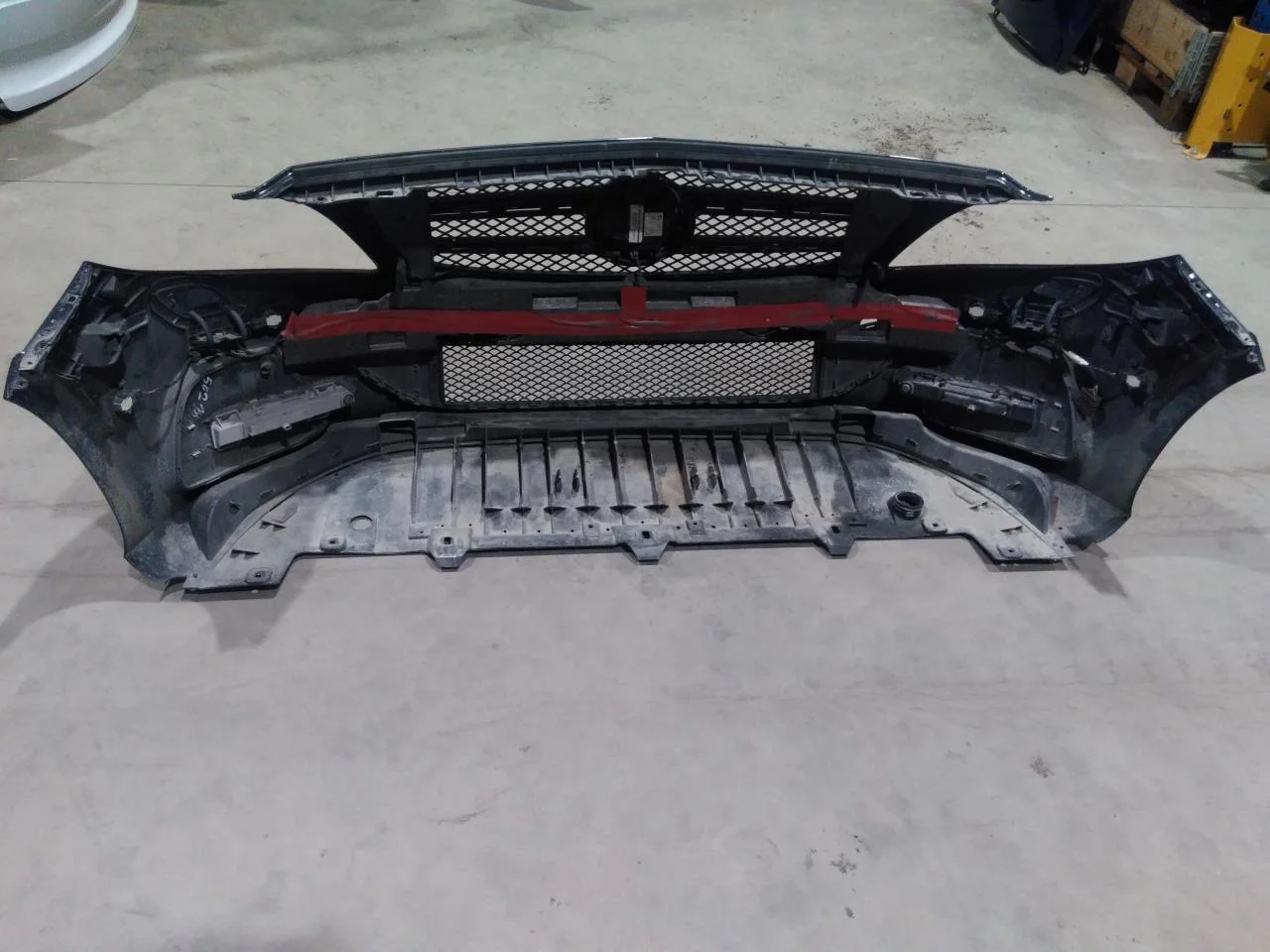 Mercedes B 180-200 W246/W242 2012-19 Front bumper view 4