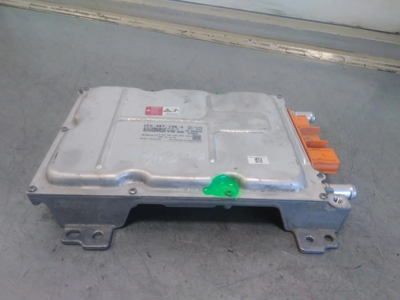 Volkswagen ID.5 2022- Convertor de tensiune, baterie
