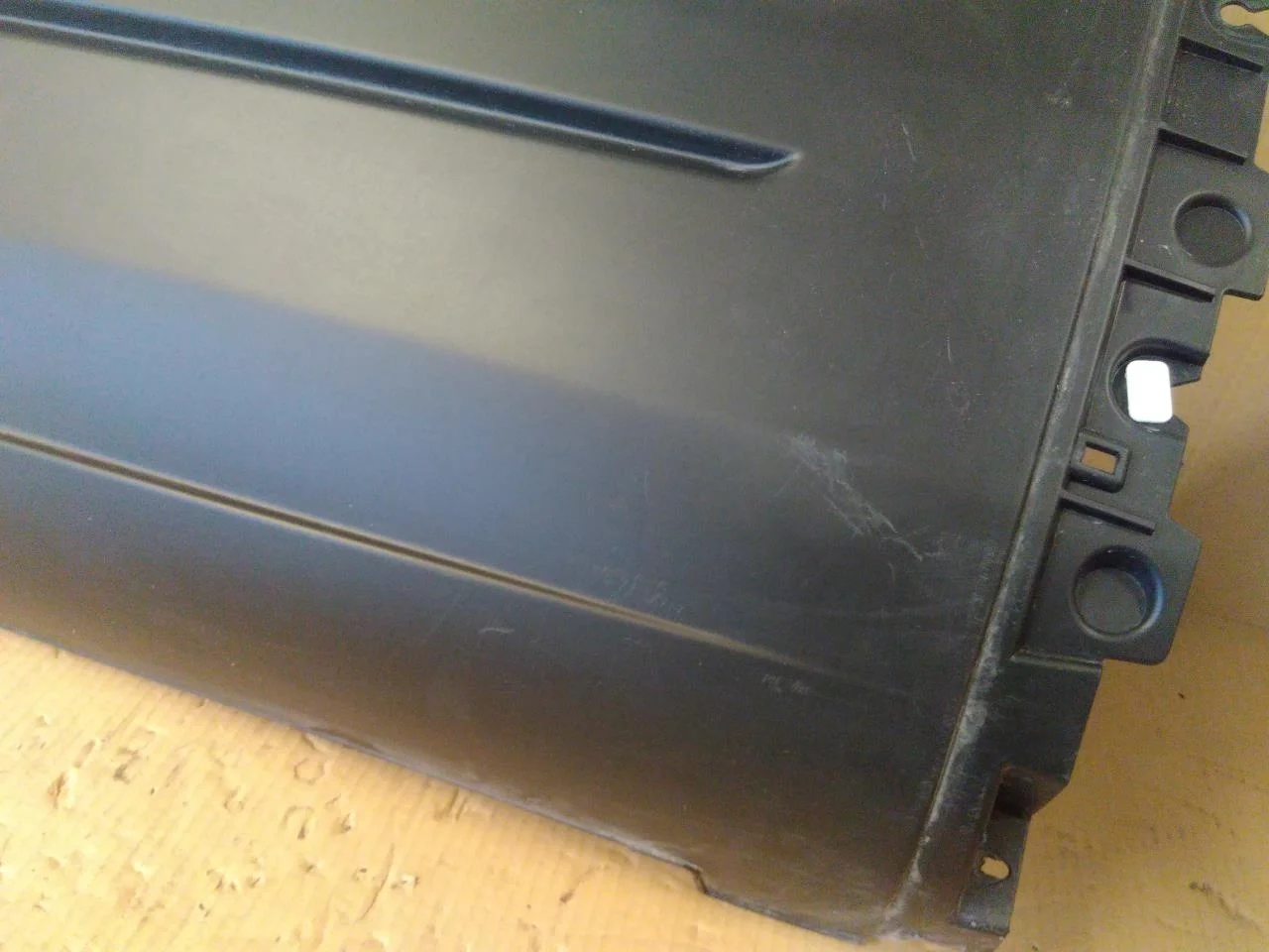 Ford E-TRANSIT 2022- Rear bumper section, left view 2