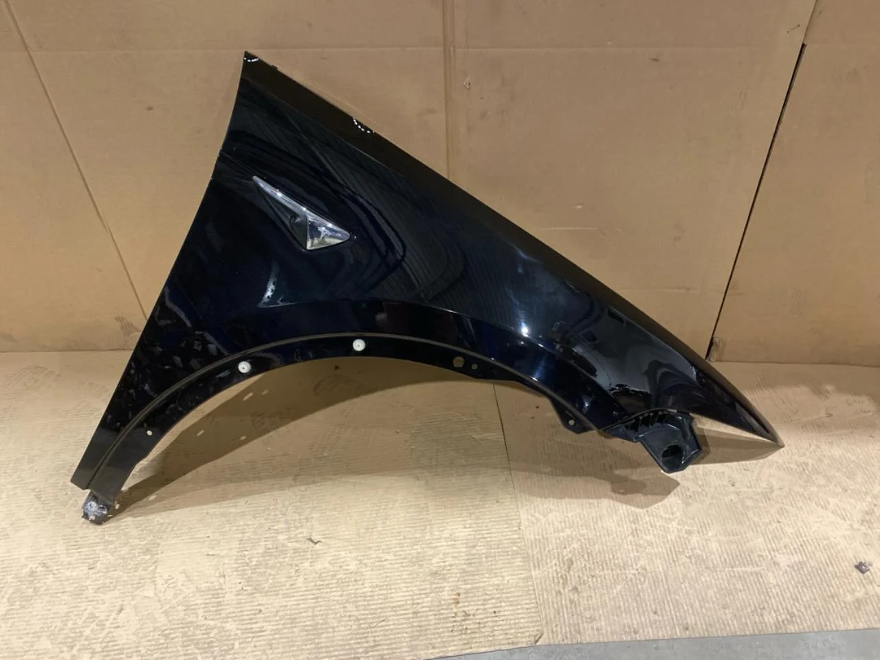 Tesla MODEL X 2016- Front right fender
