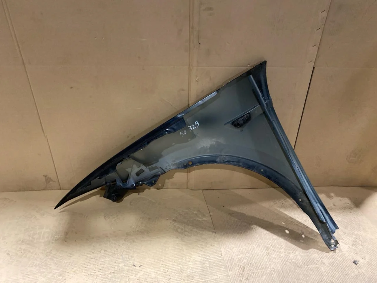 Tesla MODEL X 2016- Front right fender view 4