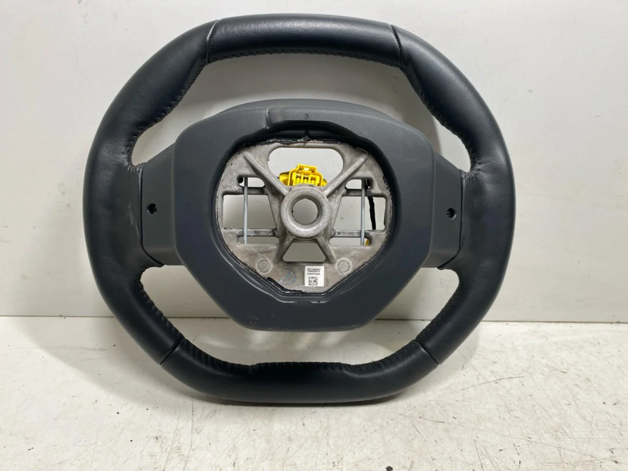 Peugeot 208/E-208 2020-> Steering wheel view 4