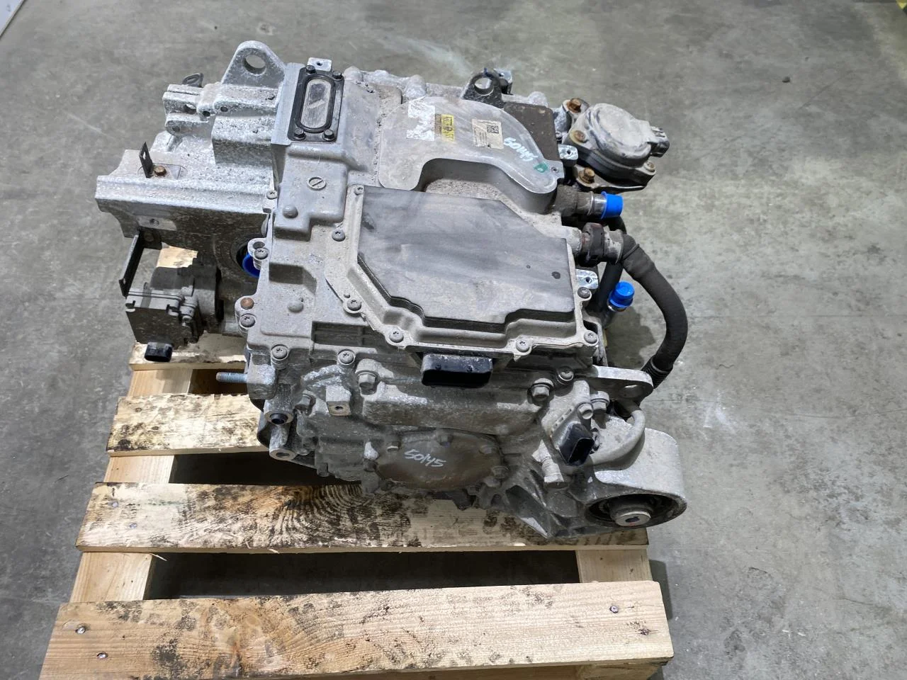 Hyundai IONIQ 5 NE 2022- Rear electric motor view 2