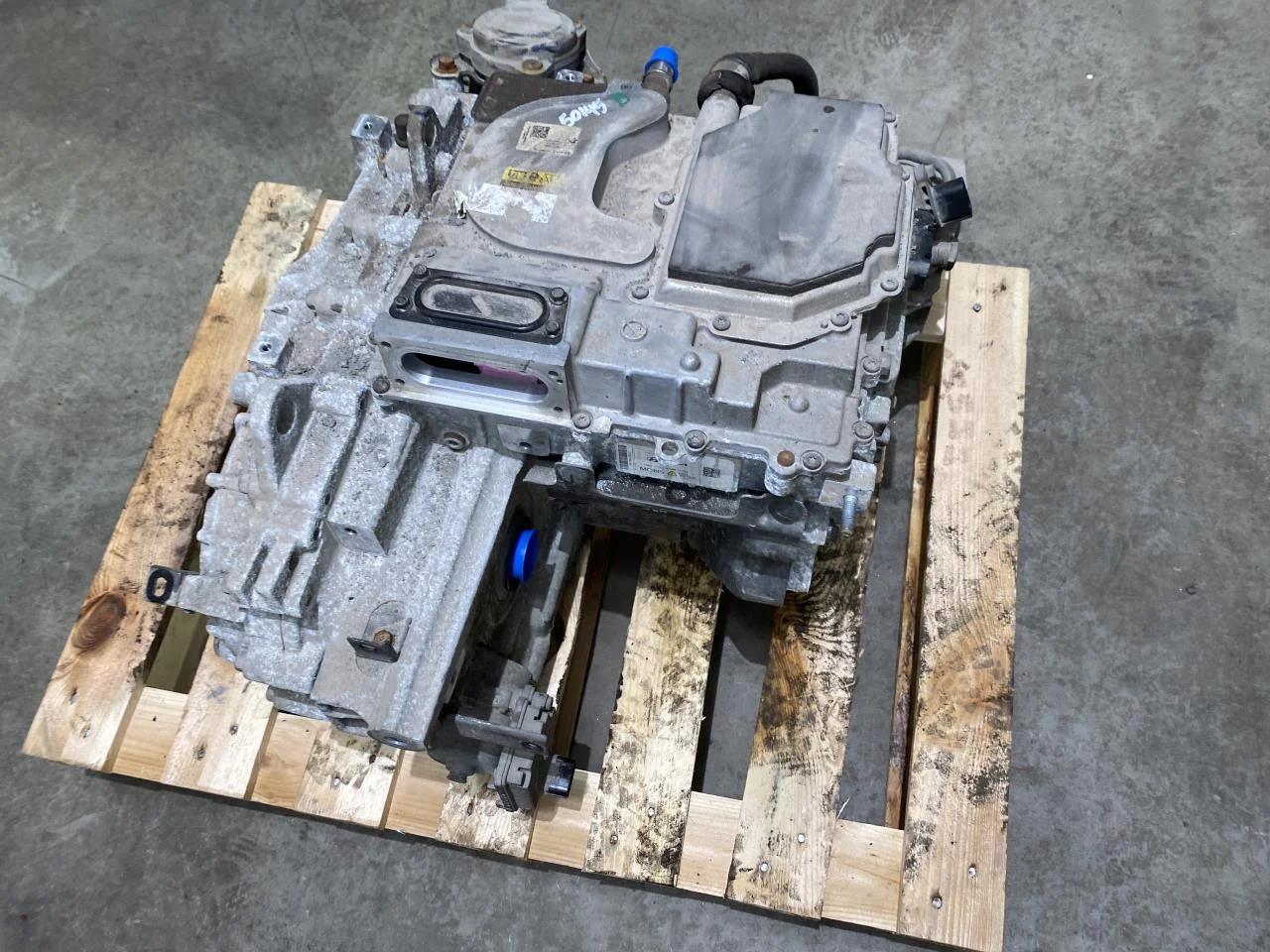 Hyundai IONIQ 5 NE 2022- Rear electric motor view 3