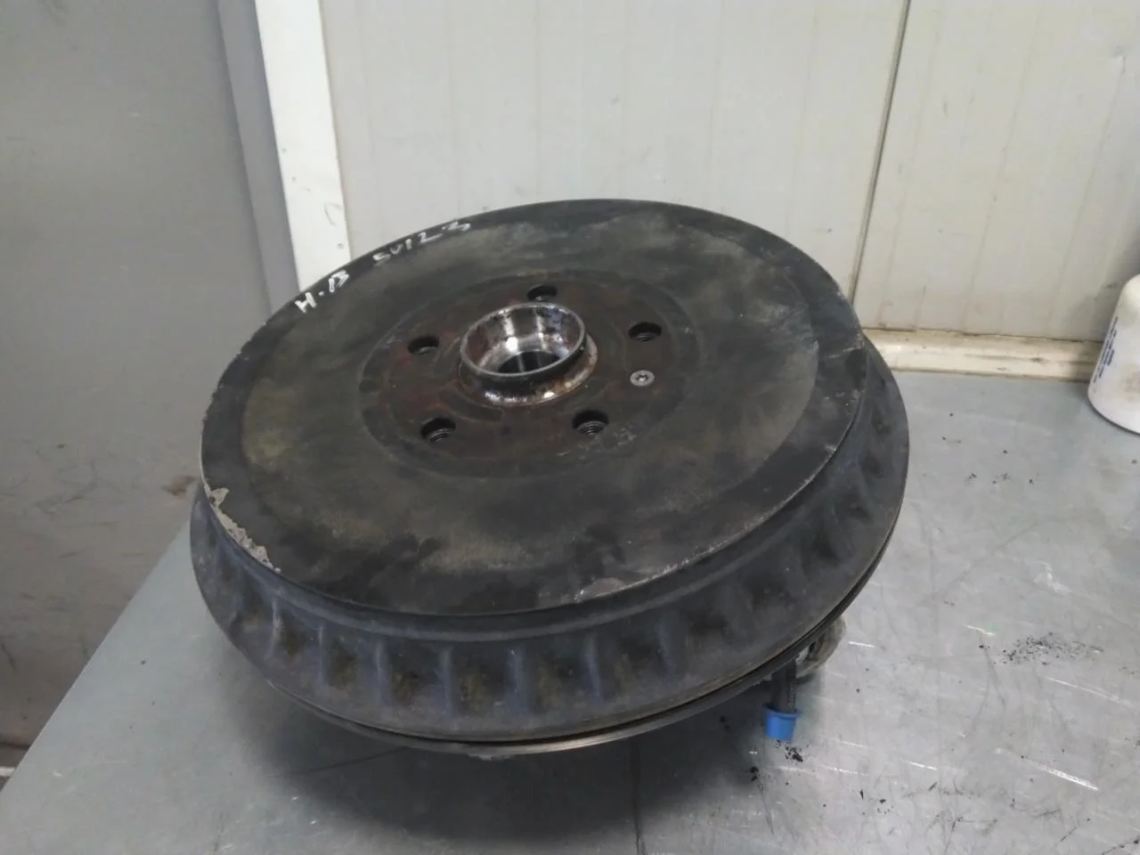 Volkswagen ID.3 2021- Stub axle carrier, right rear view 2