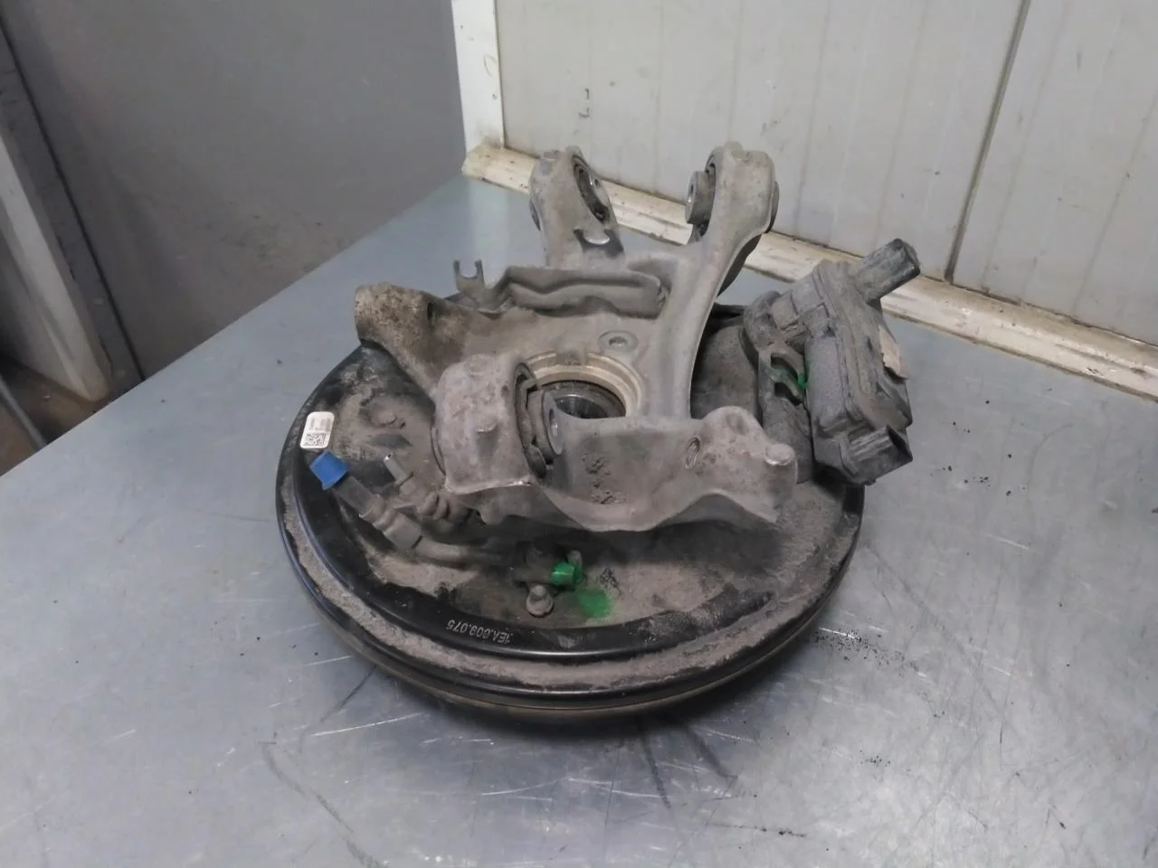 Volkswagen ID.3 2021- Csonkállvány, bal hátsó