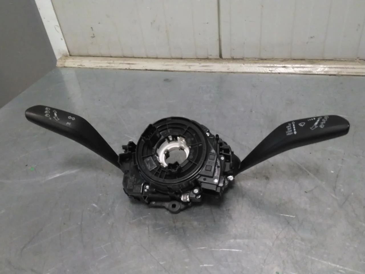 Volkswagen ID.3 2021- Steering column switches