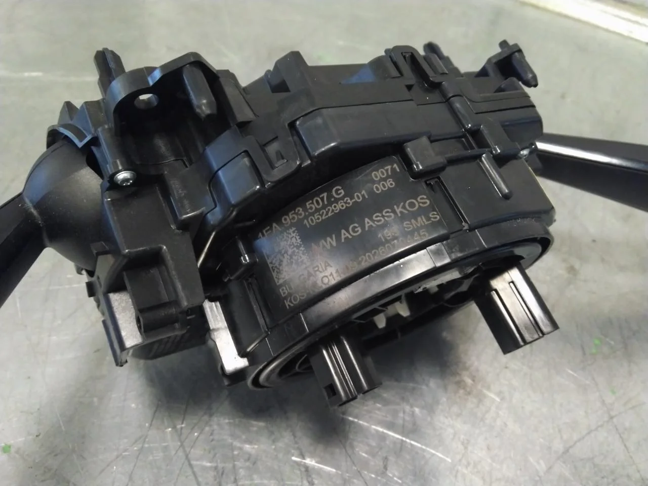 Volkswagen ID.3 2021- Steering column switches view 3
