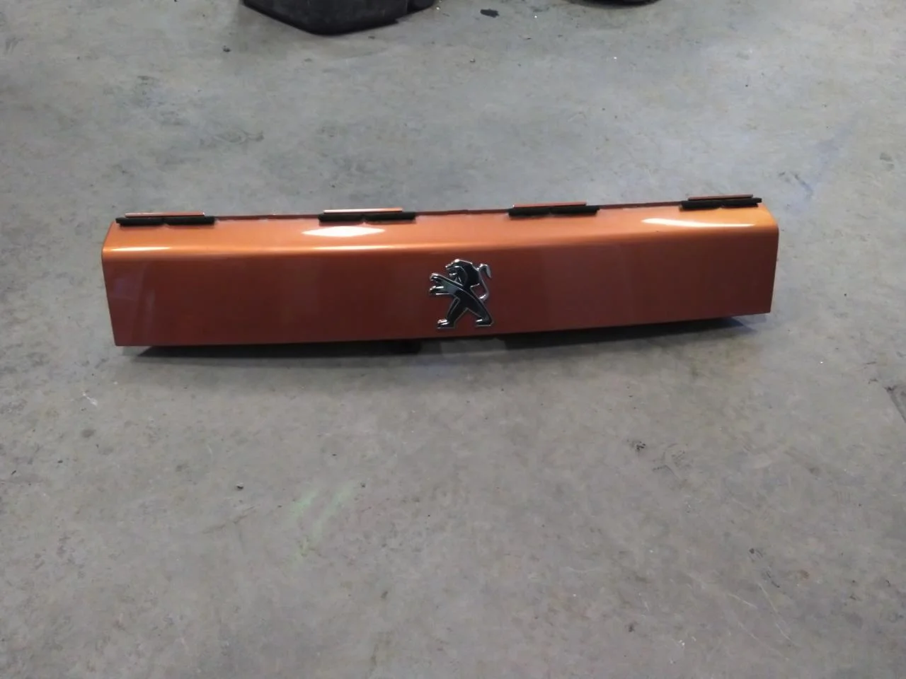 Peugeot 2008/E-2008 2020-> Tailgate exterior handle