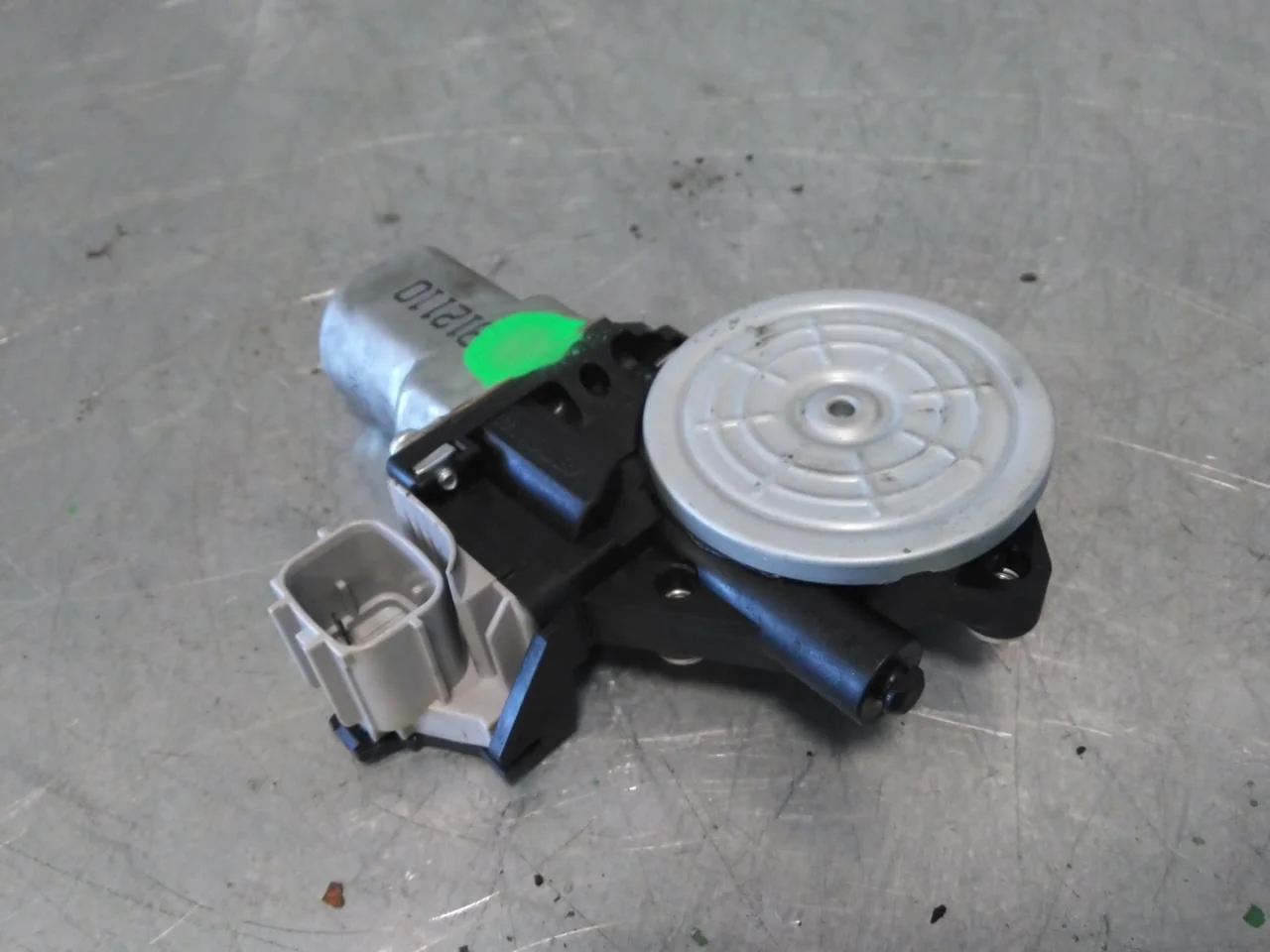 Nissan LEAF 2011-17 Ablakemelő motor