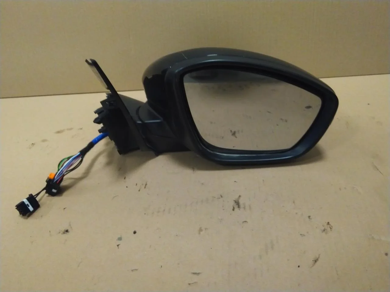 Peugeot 208/E-208 2020-> Right mirror, electrically adjustable view 3