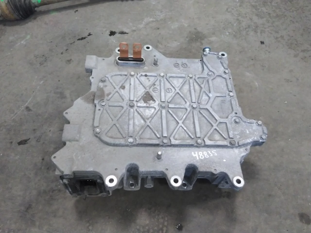 Nissan LEAF 2011-17 Inverter, 12-220V nézet 2