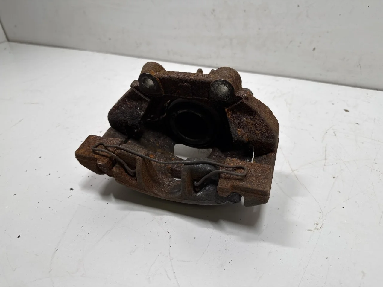 Opel / Vauxhall CORSA F 2020- Féknyereg, első, jobb nézet 4