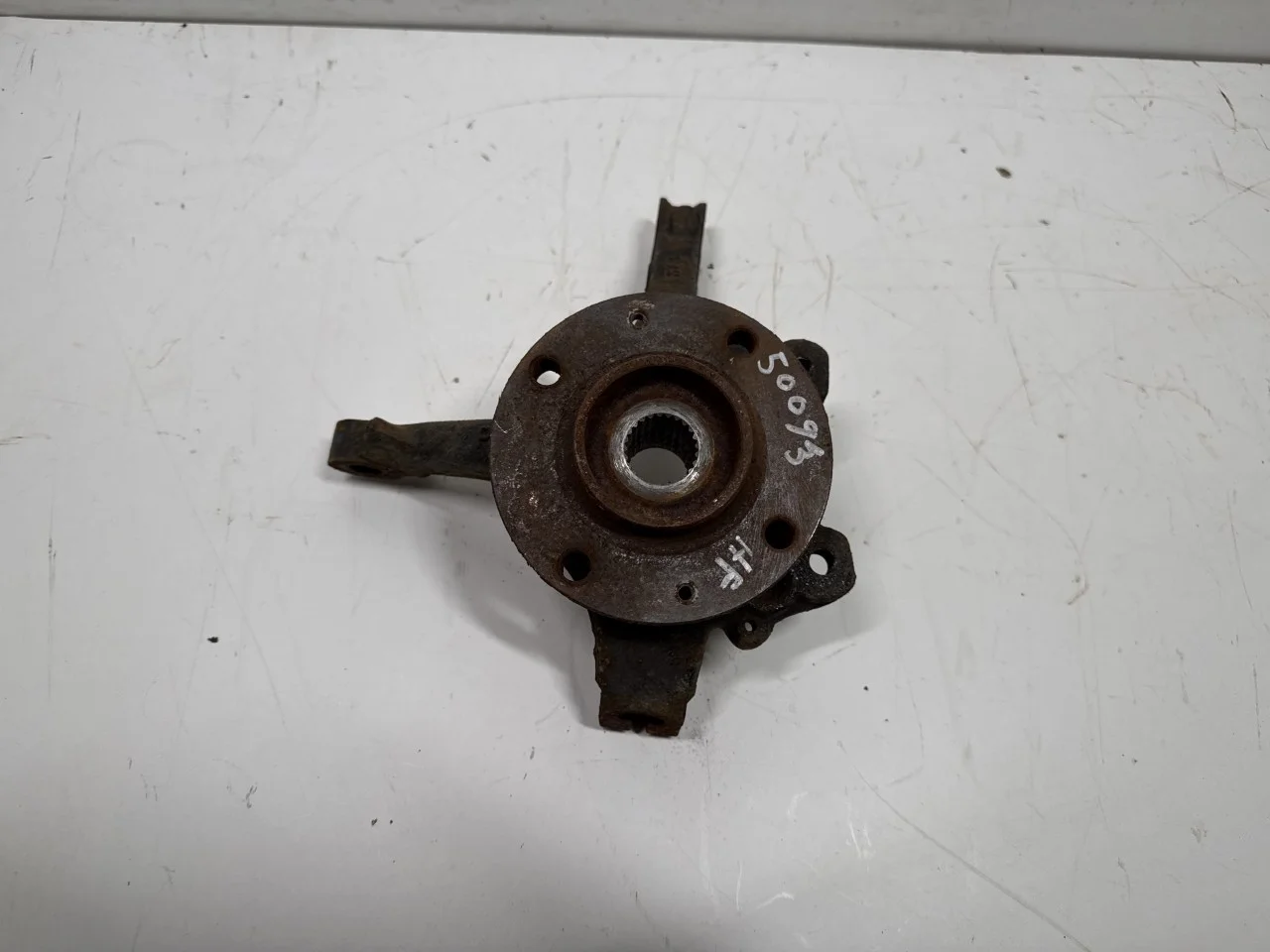 Opel / Vauxhall CORSA F 2020- Front right steering knuckle