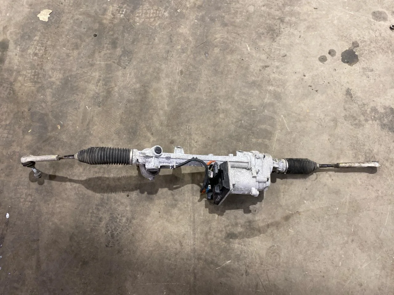 Tesla MODEL Y 2021- Power steering rack, electric view 2
